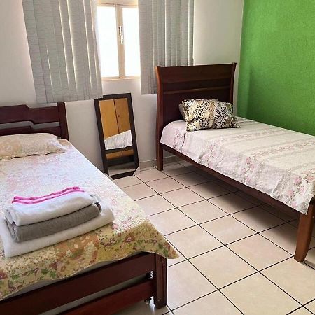 Pousada Lopes Na Fama Goiânia Exterior foto