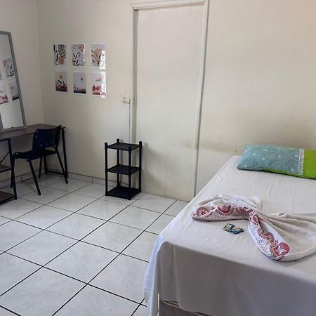 Pousada Lopes Na Fama Goiânia Exterior foto