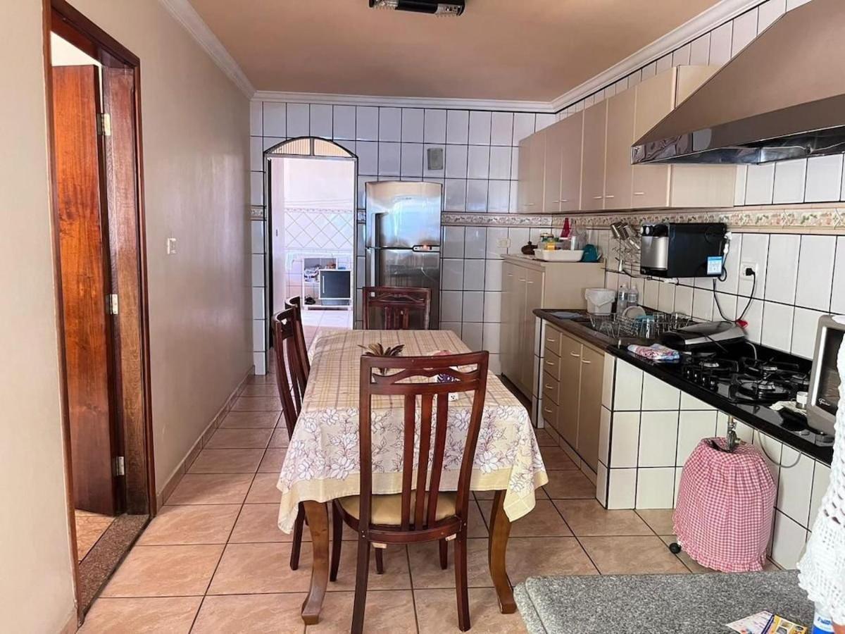 Pousada Lopes Na Fama Goiânia Exterior foto