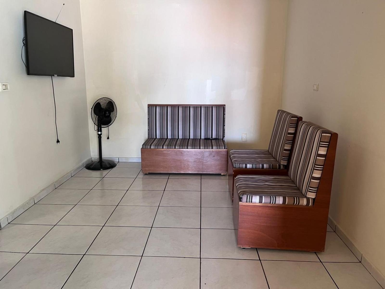 Pousada Lopes Na Fama Goiânia Exterior foto