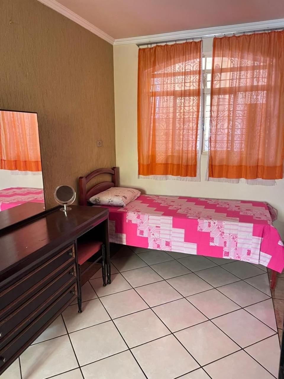 Pousada Lopes Na Fama Goiânia Exterior foto