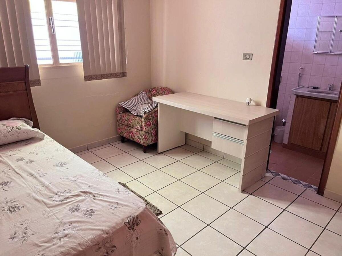 Pousada Lopes Na Fama Goiânia Exterior foto