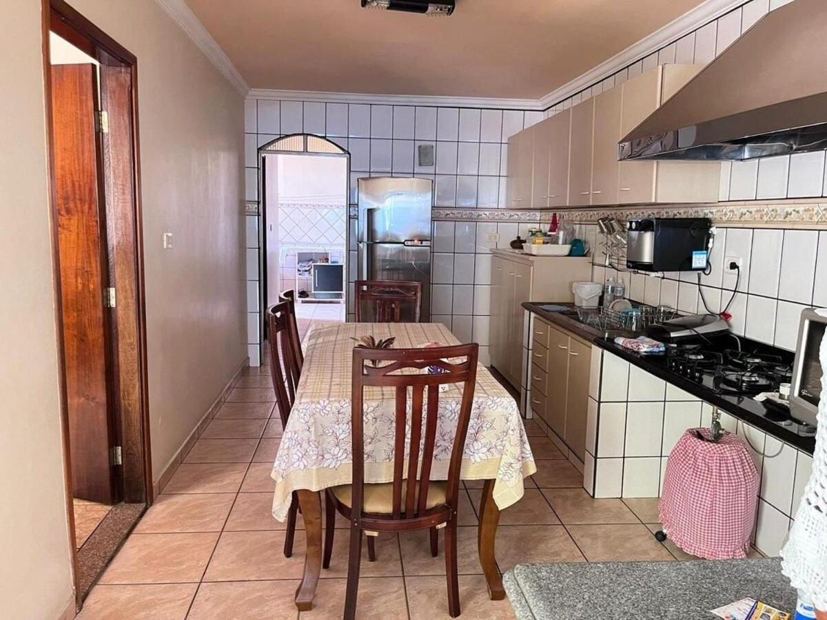 Pousada Lopes Na Fama Goiânia Exterior foto