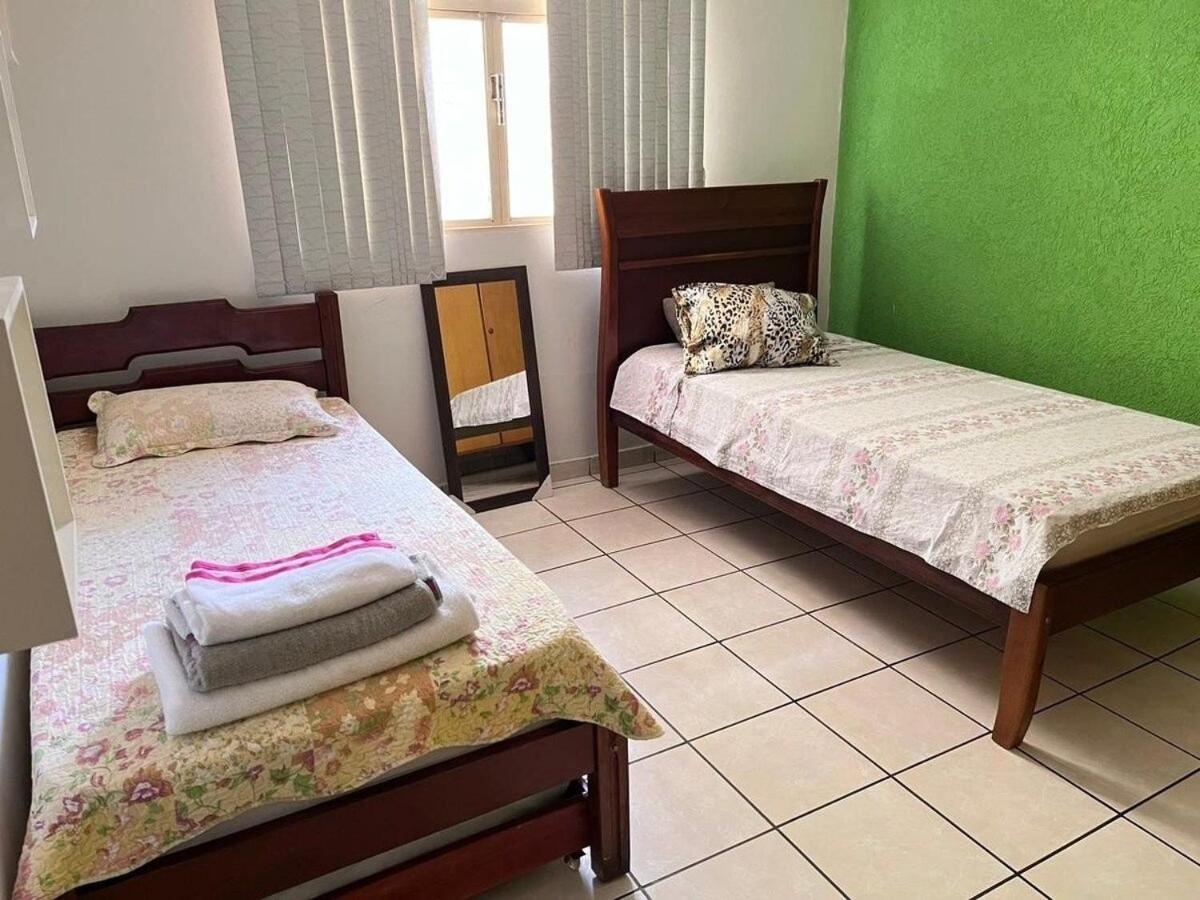 Pousada Lopes Na Fama Goiânia Exterior foto